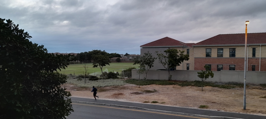 2 Bedroom Property for Sale in Parklands Western Cape